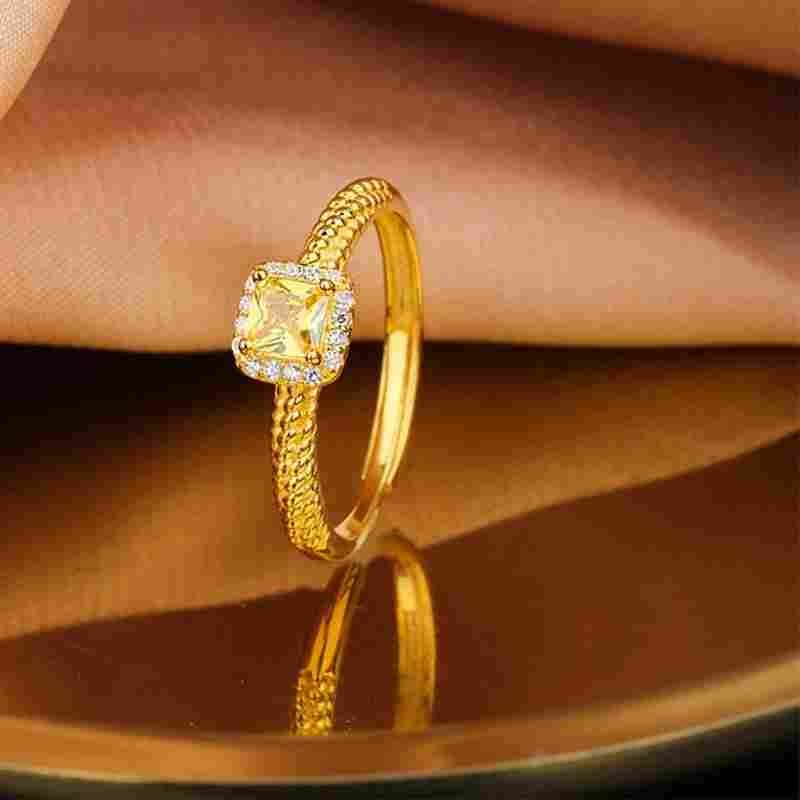WOMEN RING GOLD
