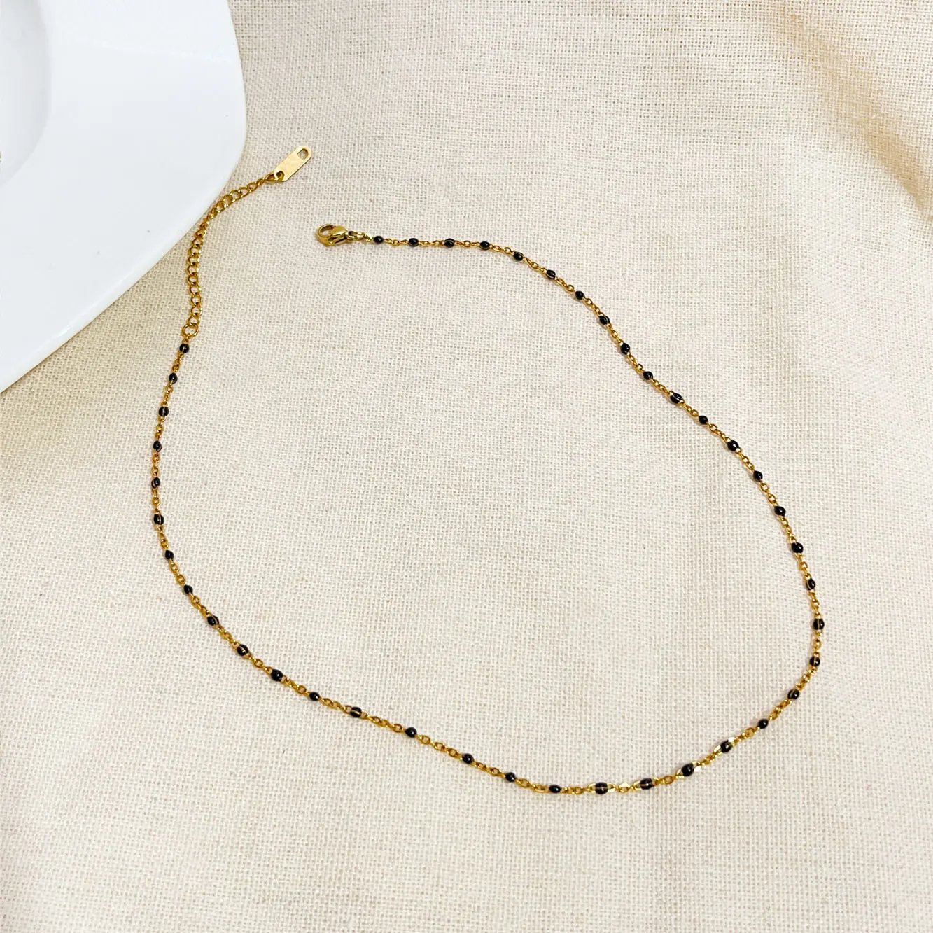 WOMEN CHAIN GOLD