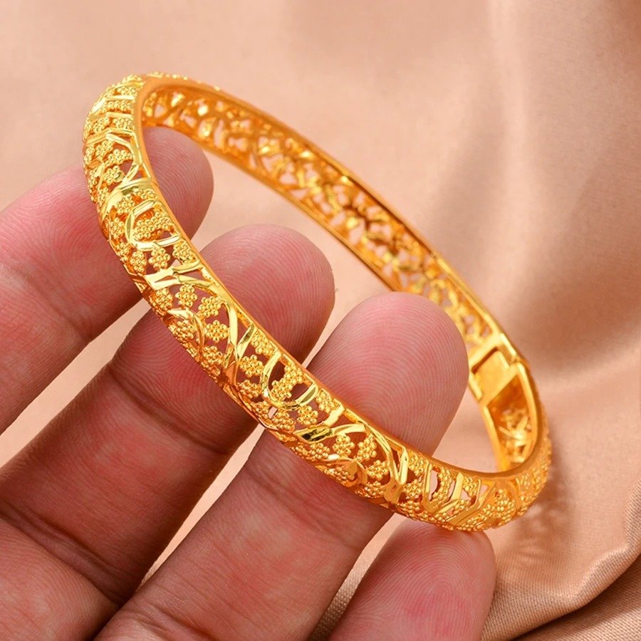 WOMEN BANGLE GOLD