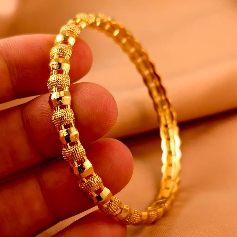 WOMEN BANGLE GOLD