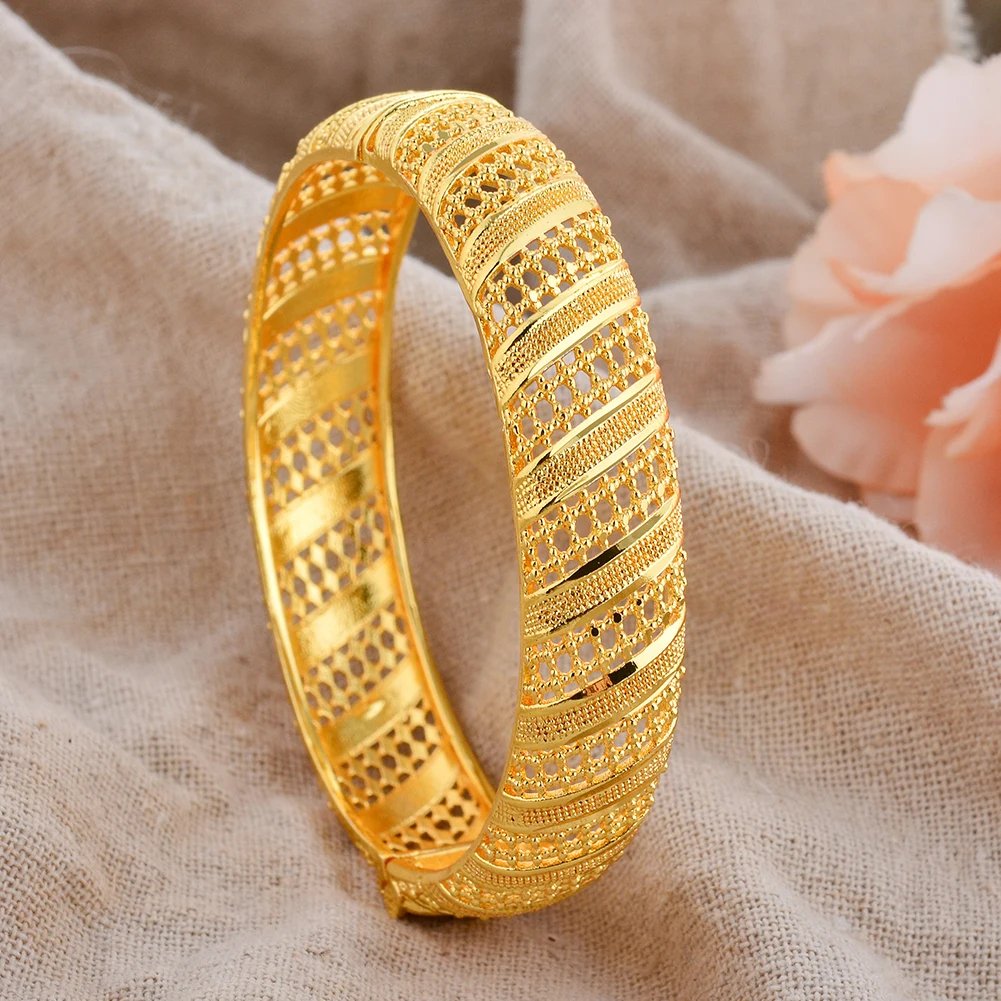 WOMEN BANGLE GOLD