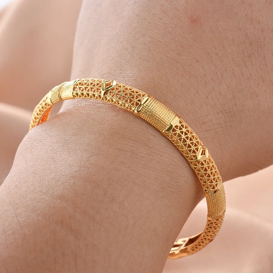 WOMEN BANGLE GOLD