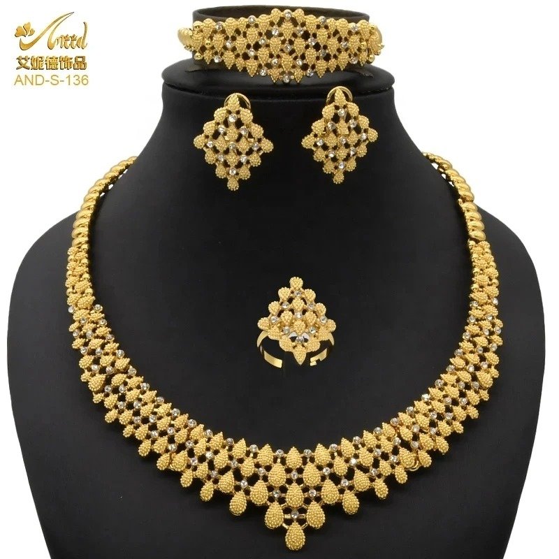 WOMEN NECKLACE SET BIG
