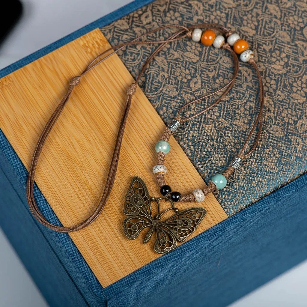 HANDCRAFTED CHAIN WOMEN