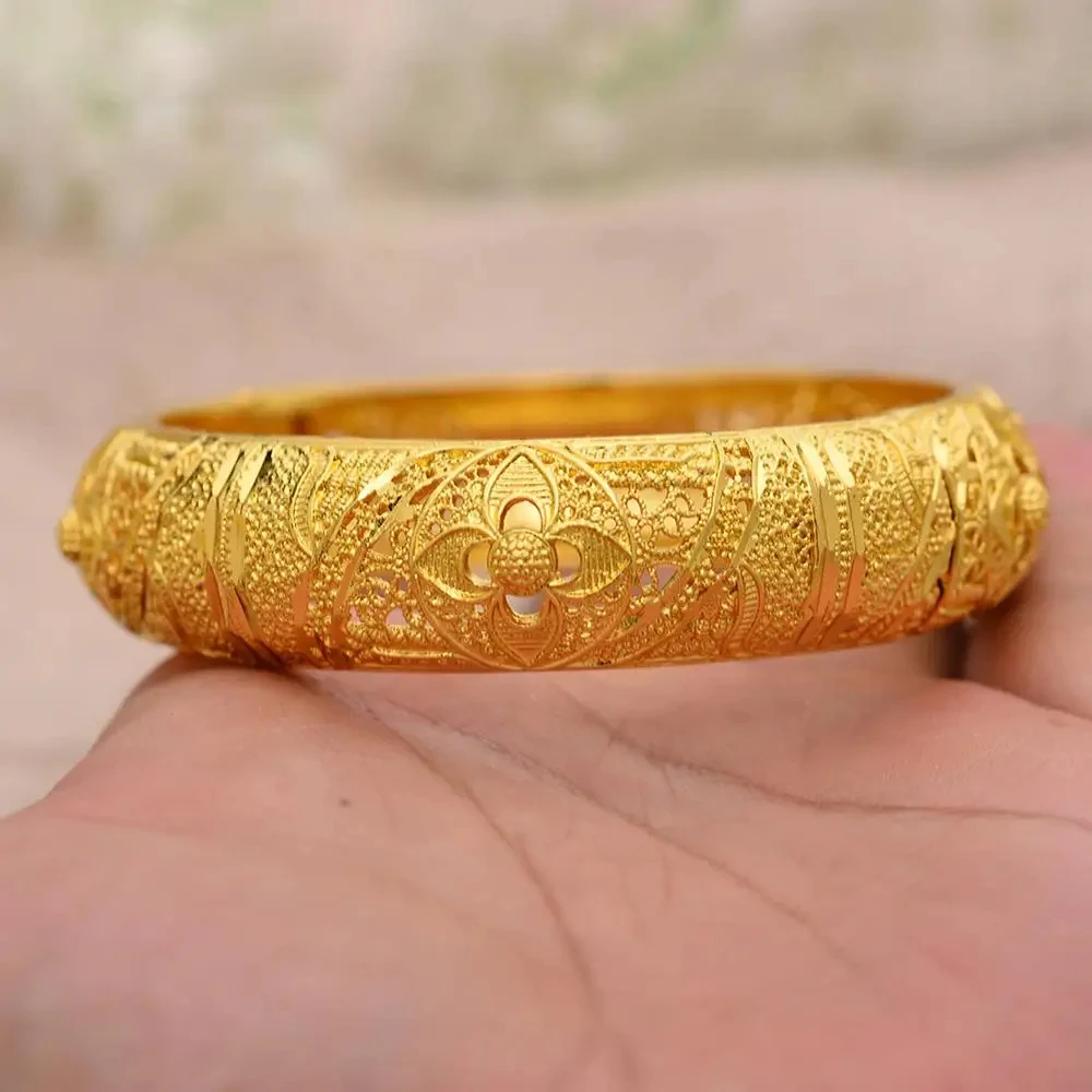 WOMEN BANGLE GOLD