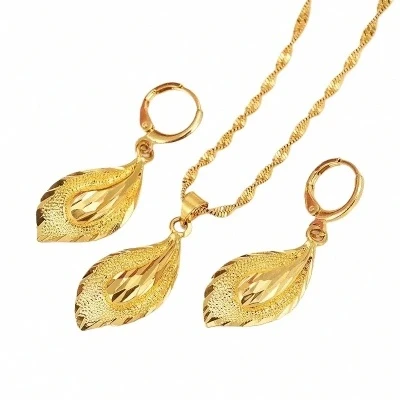 WOMEN NECKLACE SMALL SET
