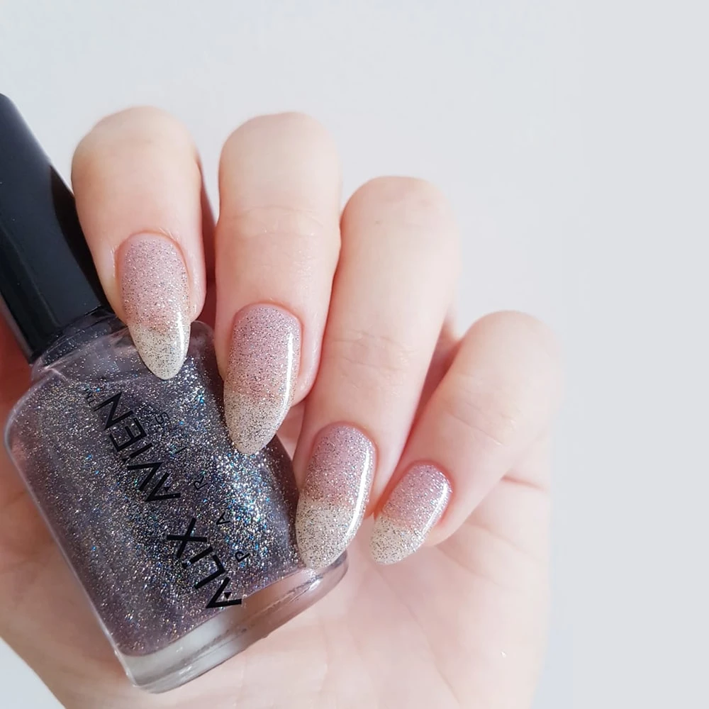 ALIX AVIEN NAIL POLISH