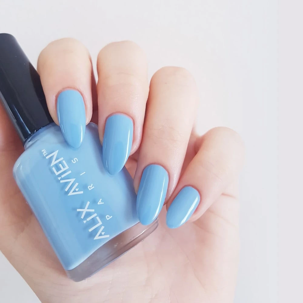 ALIX AVIEN NAIL POLISH