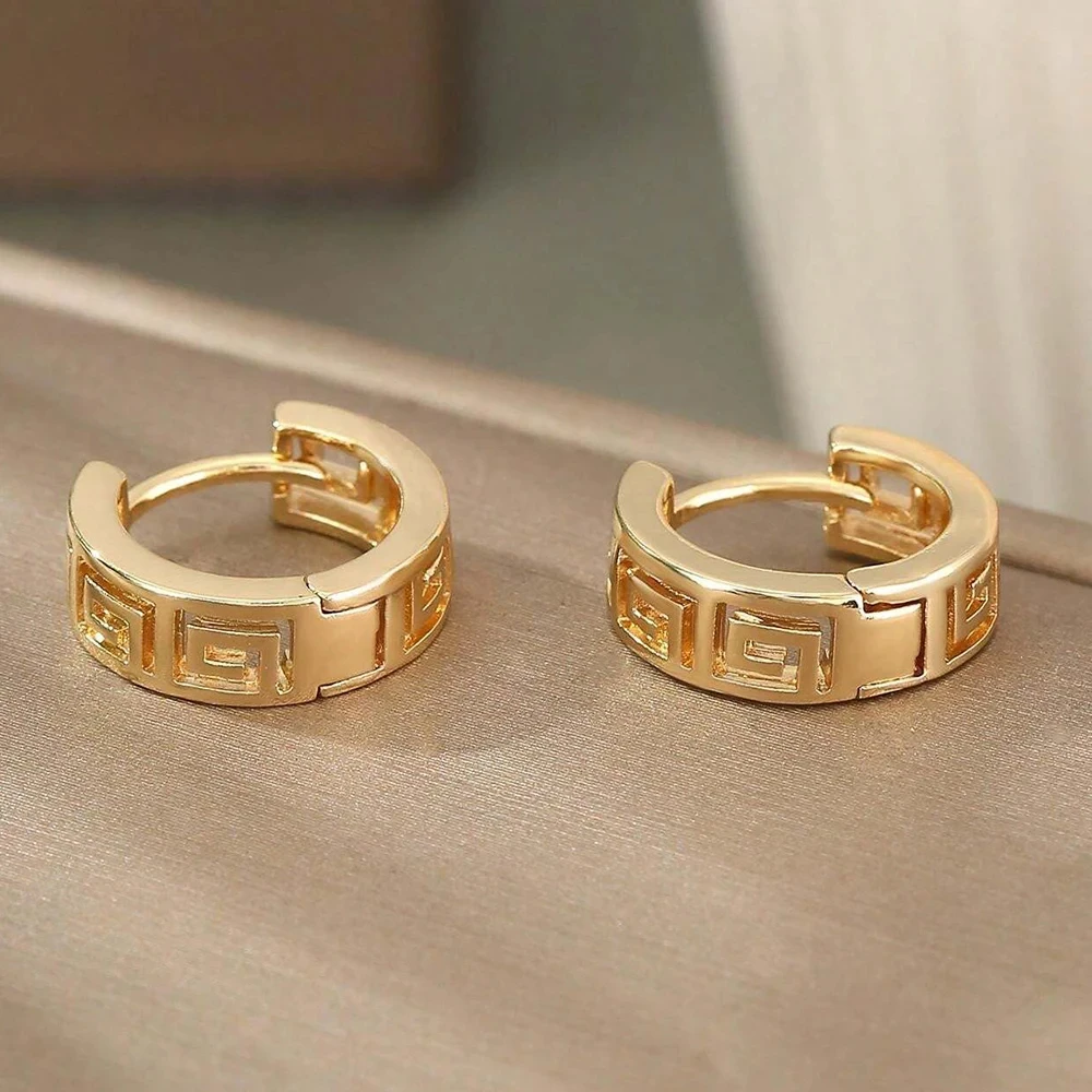 Elegant Gold Texture Hoop Earrings