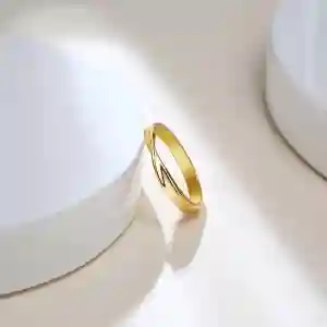 WOMEN RING GOLD