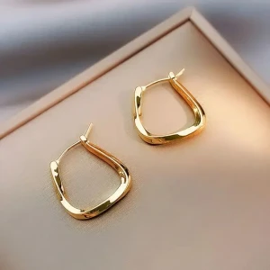 WOMEN EARRINGS GOLD