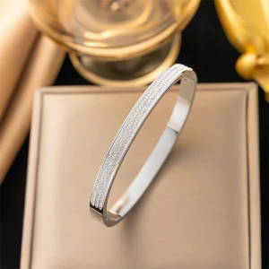 WOMEN BRACELET SILVER