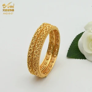 WOMEN BANGLE GOLD