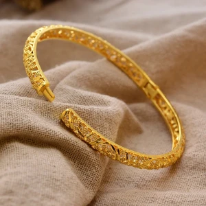 WOMEN BANGLE GOLD