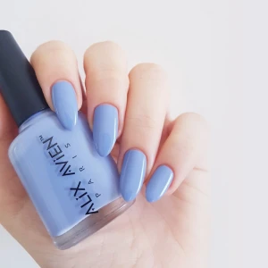 ALIX AVIEN NAIL POLISH