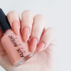 ALIX AVIEN NAIL POLISH