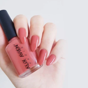 ALIX AVIEN NAIL POLISH