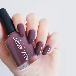 ALIX AVIEN NAIL POLISH