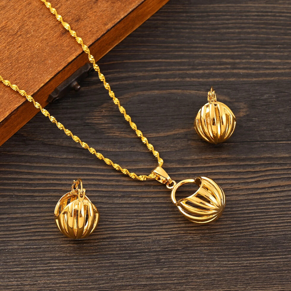 Necklace set